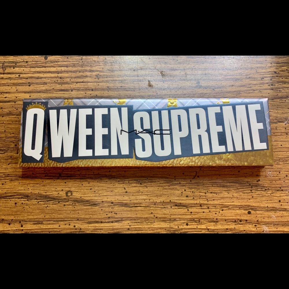 Qween supreme eyeshadow palette